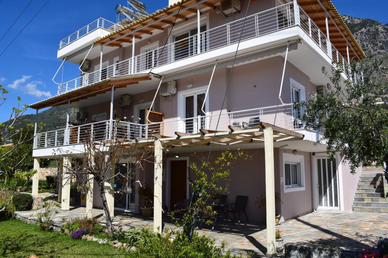 Studio Holiday Kalamata 2 Exterior photo