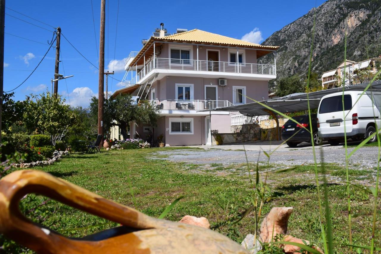 Studio Holiday Kalamata 2 Exterior photo