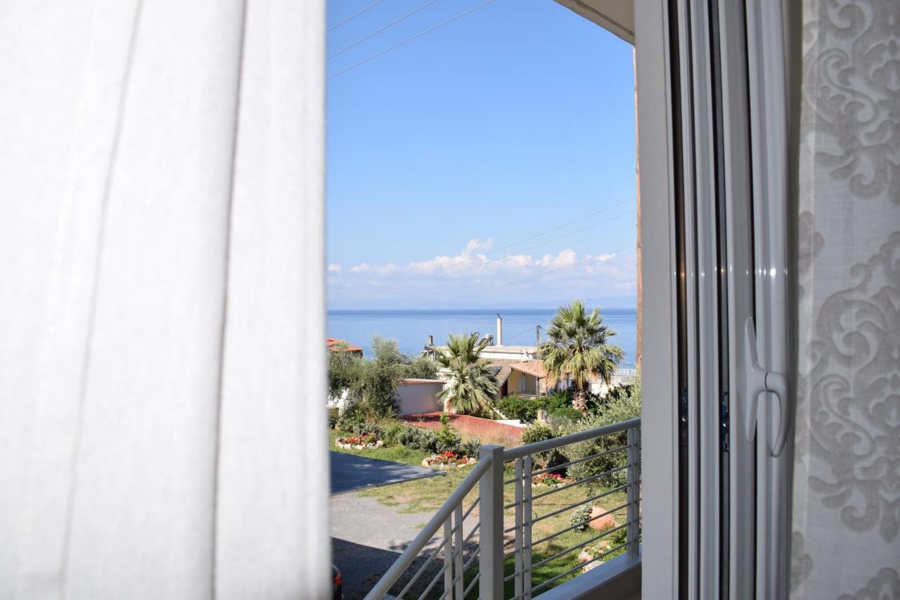 Studio Holiday Kalamata 2 Exterior photo