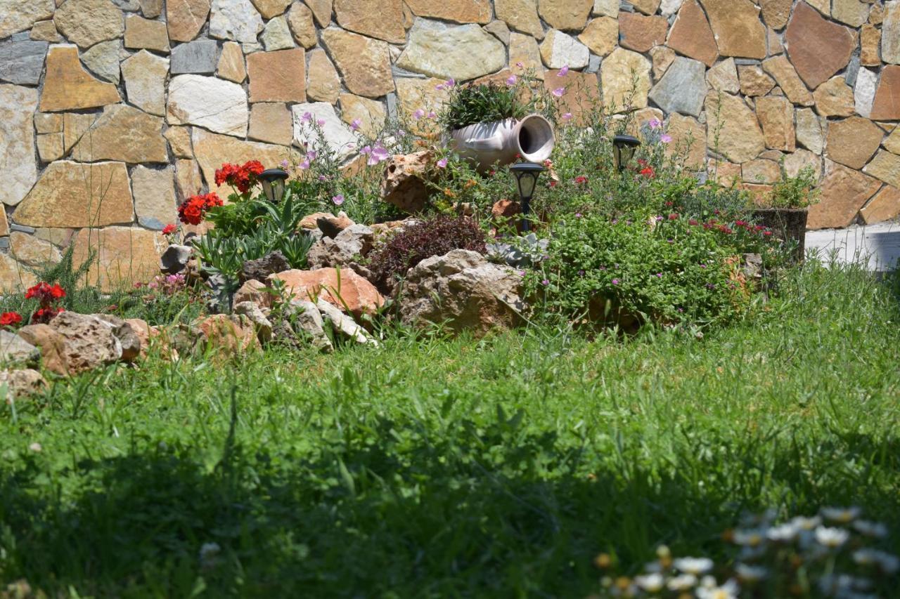 Studio Holiday Kalamata 2 Exterior photo